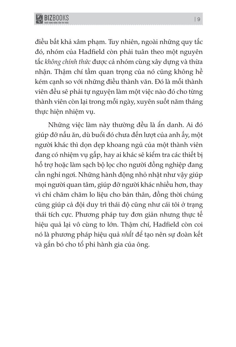 Combo 4 Quyển: Sức Mạnh Của Teamwork (5 Nguyên Tắc Bất Biến Để Xây Dựng Đội Nhóm Vô Địch + Ứng Dụng Disc Để Hiểu Từng Người Xung Quanh Bạn Trong Công Việc + Quản Trị Kpi + Nhà Lãnh Đạo Xuất Chúng) - Nhiều Tác Giả