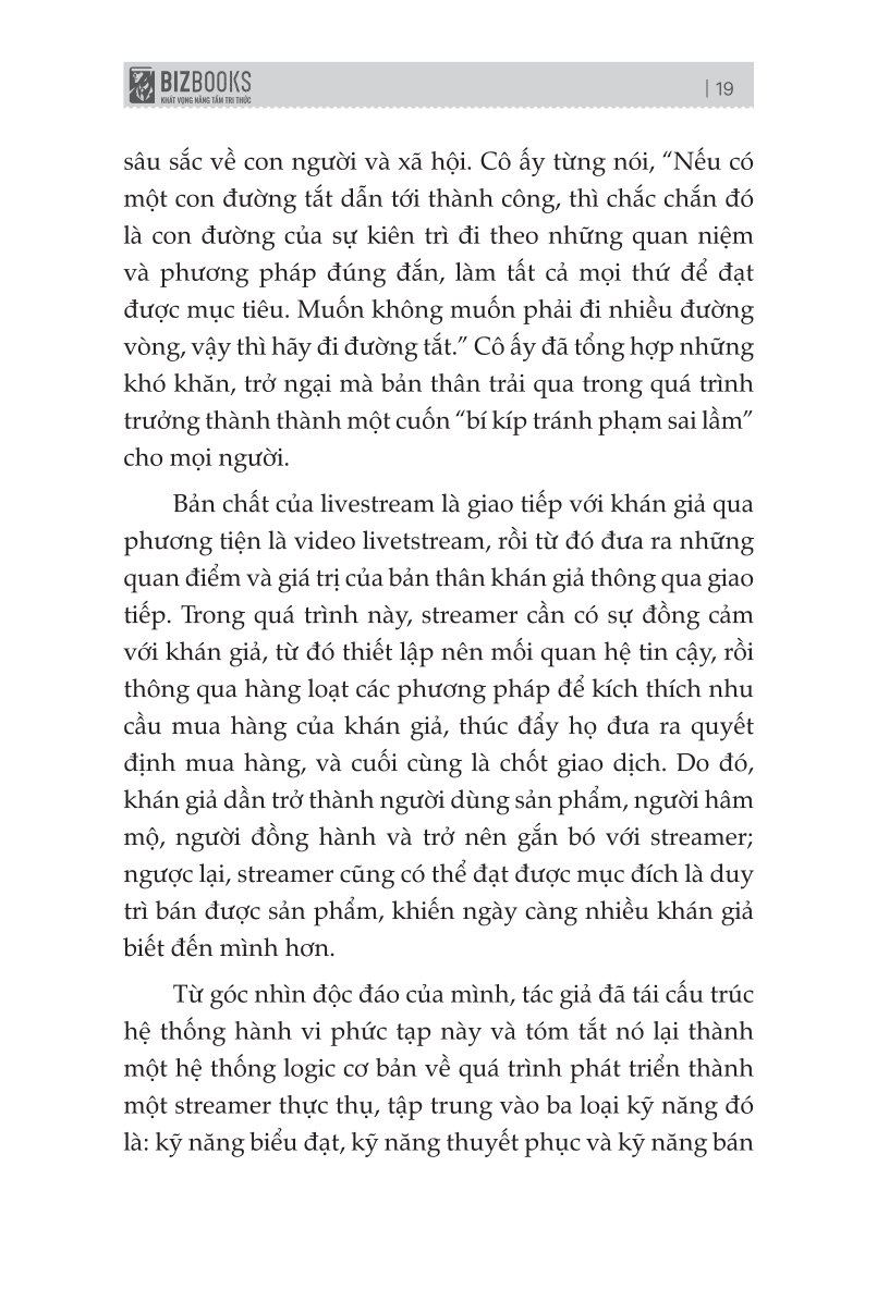 Combo 3 Quyển: Trí Tuệ Kiếm Tiền Thời Công Nghệ (Content Marketing 4.0 + Lên Xu Hướng + Chiến Thần Live Stream) - Nhiều Tác Giả