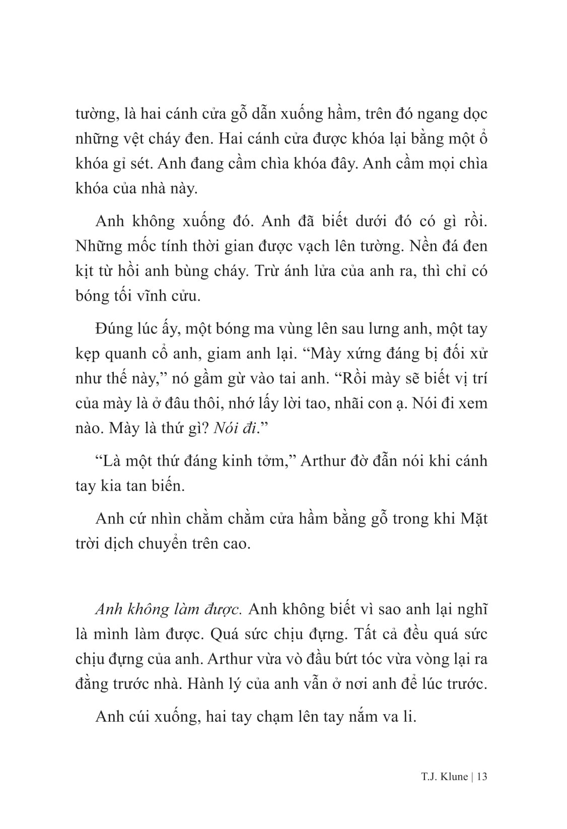 Đâu Đó Ngoài Khơi Xa - 
TJ Klune