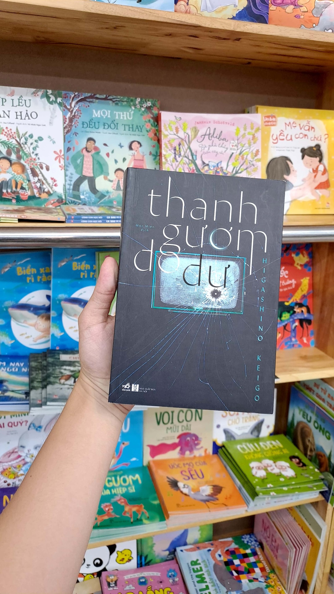 Thanh Gươm Do Dự - Higashino Keigo