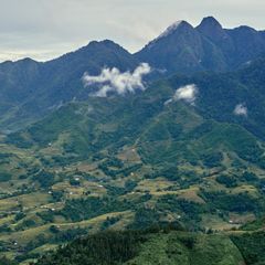 Trên Đỉnh Đổi Thay (Sách Ảnh Song Ngữ Anh Việt Về Sapa ) - Mountains Of Change - Bạch Nam Hải (Danny Bạch)