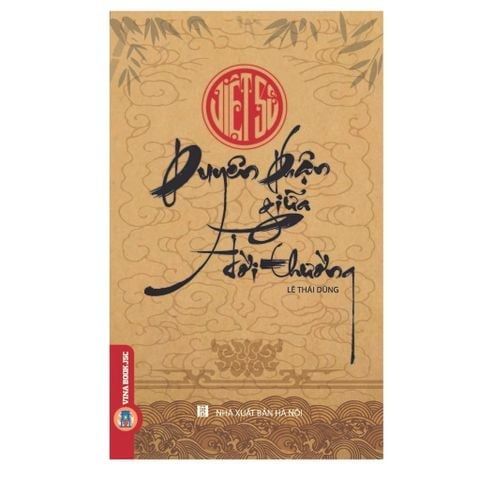  Combo 2 Cuốn Việt Sử ( Chuyện Hậu Phi Kỳ Thú + Duyên Phận Giữa Đời Thường ) 