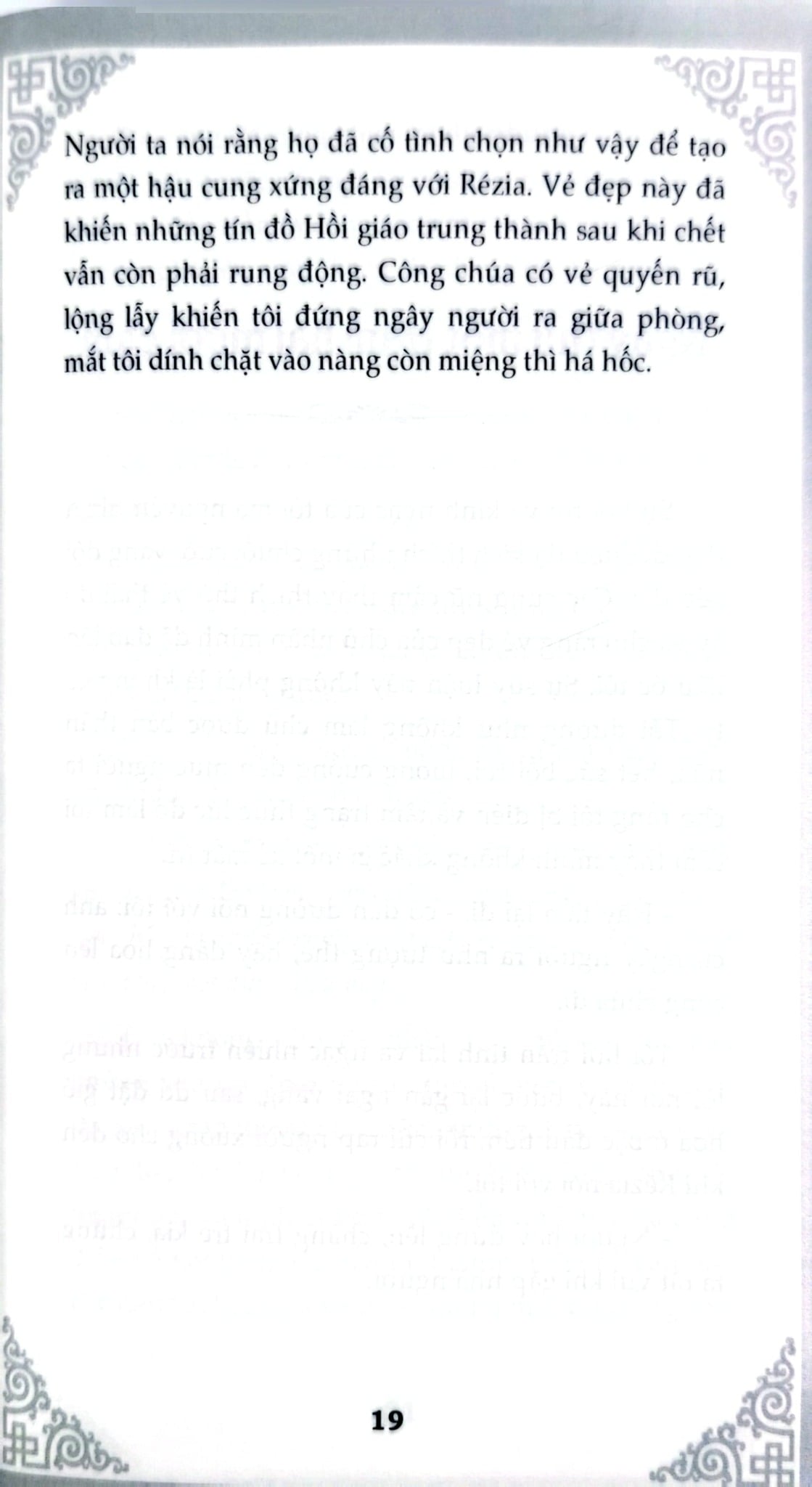 Nghìn Lẻ Một Ngày - Nàng Aroya Xinh Đẹp - TS. Nguyễn Hoài Giang ; 
Giang Hà Vỵ