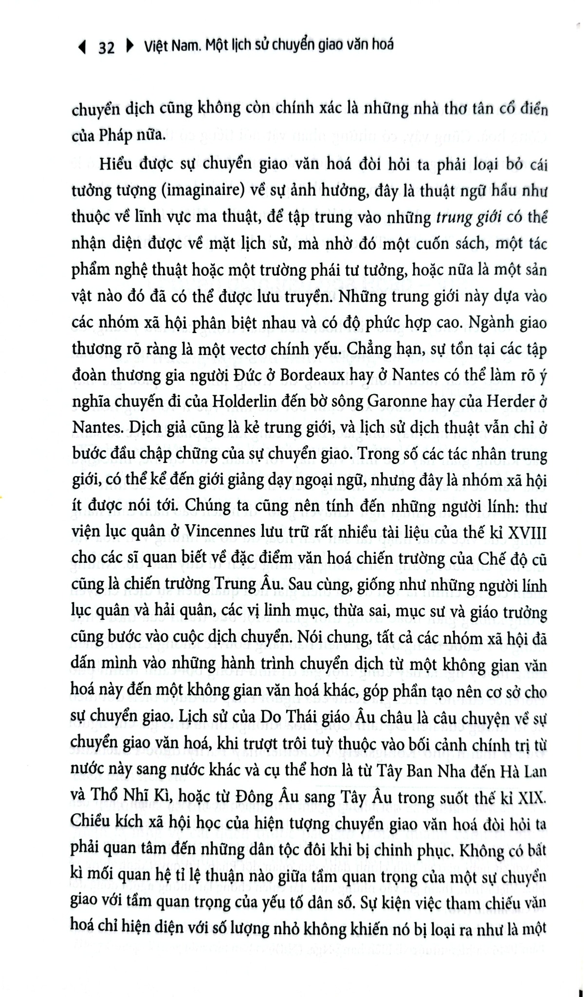 Việt Nam - Một Lịch Sử Chuyển Giao Văn Hoá (Bìa Mềm) - Hoai Huong Aubert-Nguyen và Michel Espagne (CB)