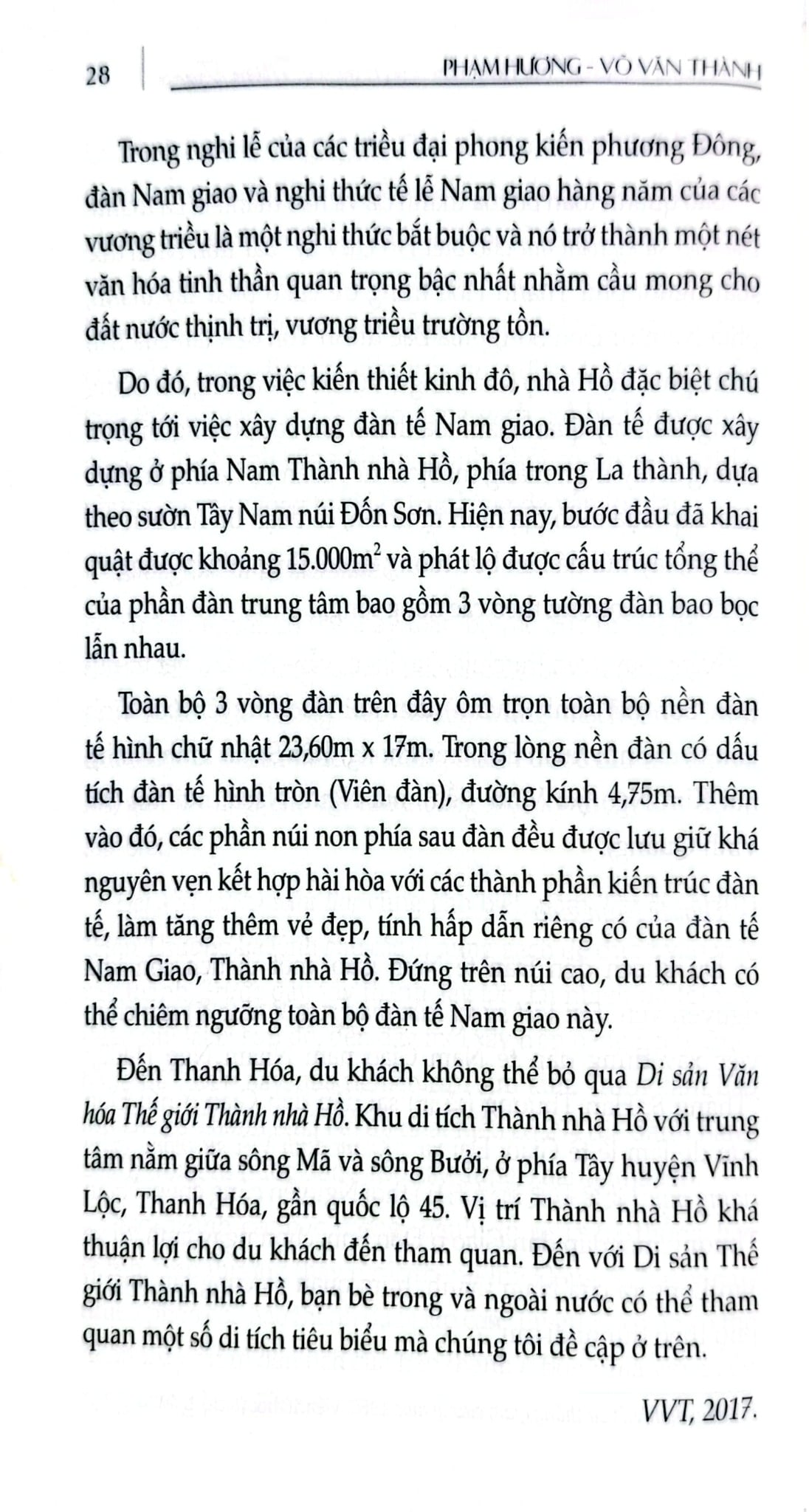 Cẩm Nang Du Lịch - Việt Nam Non Sông Gấm Vóc: Miền Trung  - Phạm Hương, Võ Văn Thành