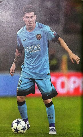  Combo 3 Cuốn Những Vận Động Viên Kiệt Xuất Thế Giới ( Tay Vợt Tennis Roger Federer + Cầu Thủ Bóng Đá Lional Messi + Cầu Thủ Bóng Đá Cristiano Ronaldo ) 