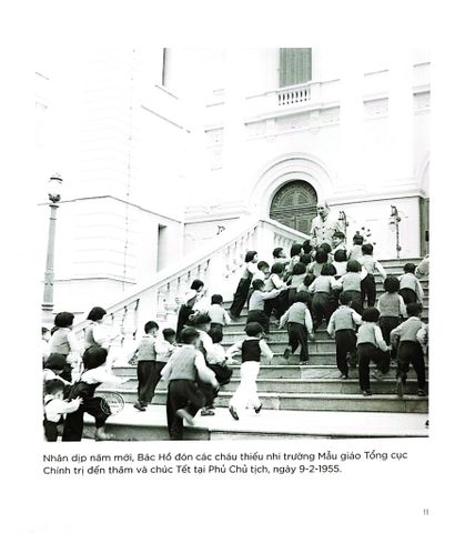  Bác Hồ Với Thiếu Nhi - Bảo Tàng Hồ Chí Minh 