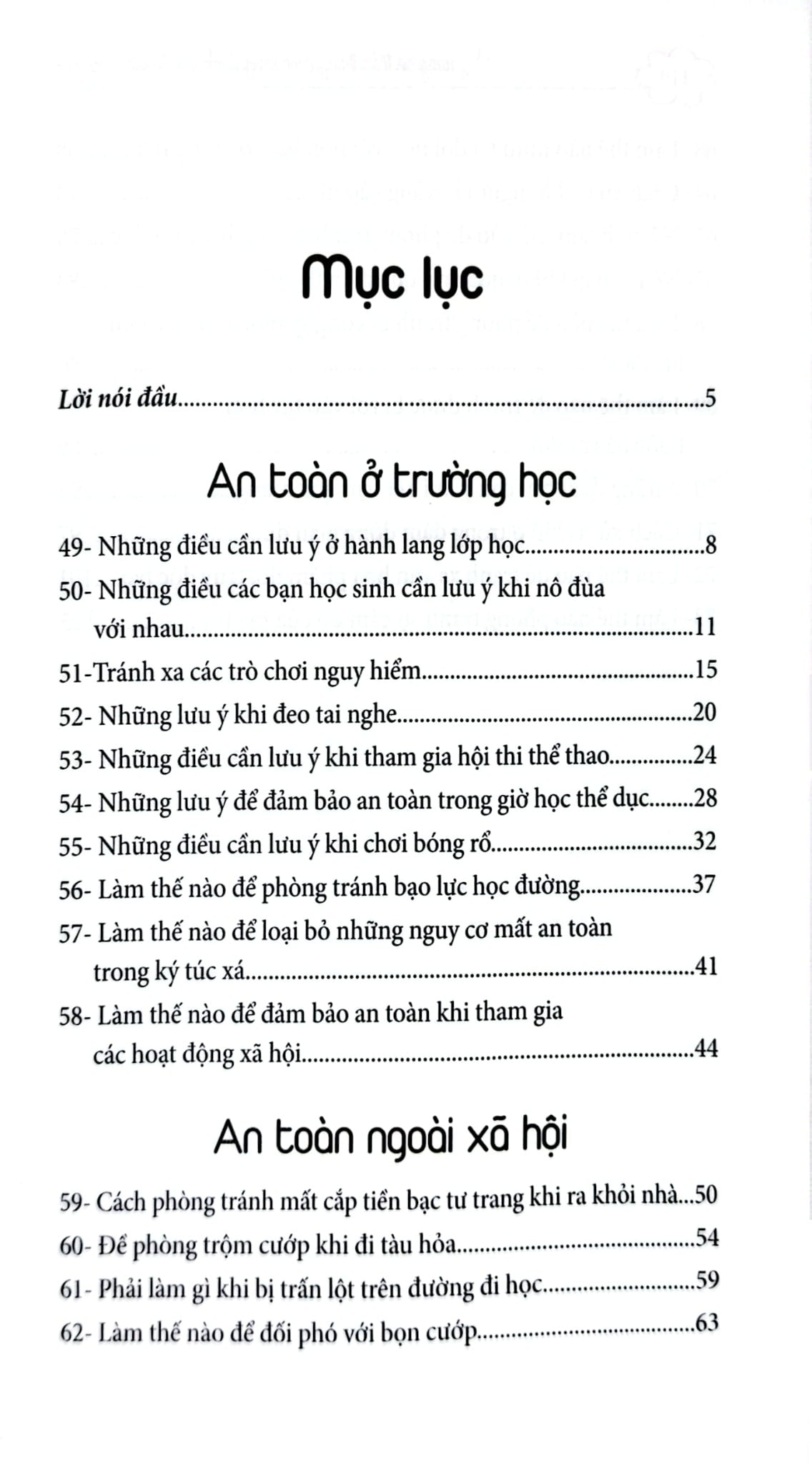 An Toàn Khi Ở Trường Học Và Ngoài Xã Hội - Trần Giang Sơn