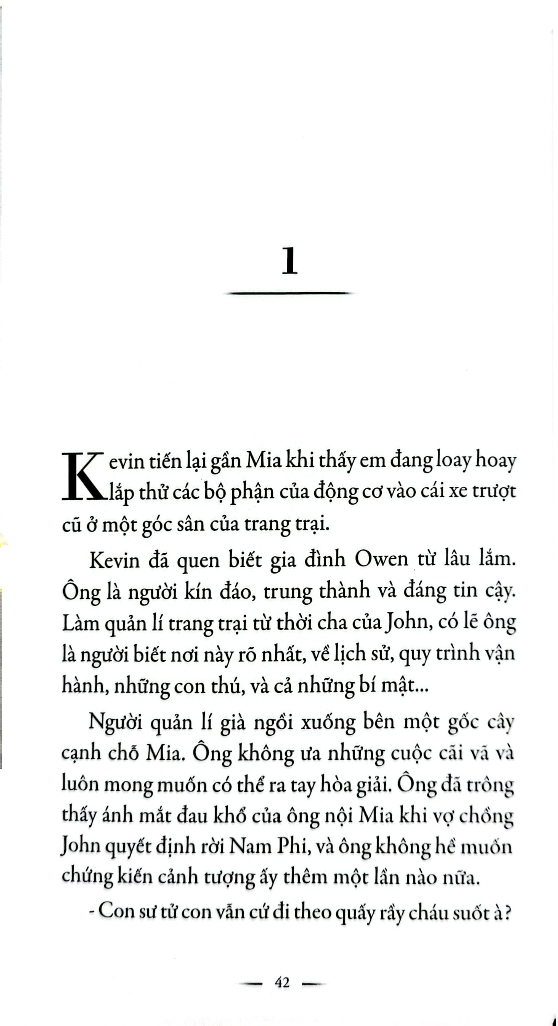 Mia Và Chú Sư Tử Trắng - Prune De Maistre