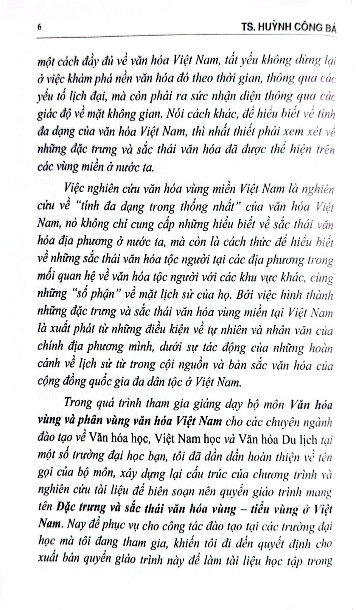 Đặc Trưng Và Sắc Thái Văn Hóa Vùng - Tiểu Vùng Ở Việt Nam - TS. Huỳnh Công Bá