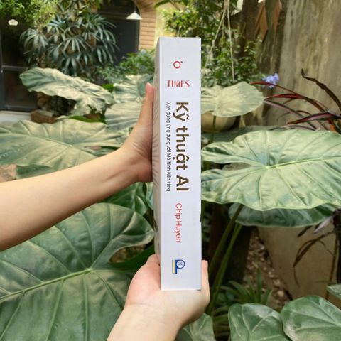  Combo 2 Quyển Thiết Kế Hệ Thống Học Máy + Kỹ Thuật AI - Xây Dựng Ứng Dụng Với Mô Hình Nền Tảng 