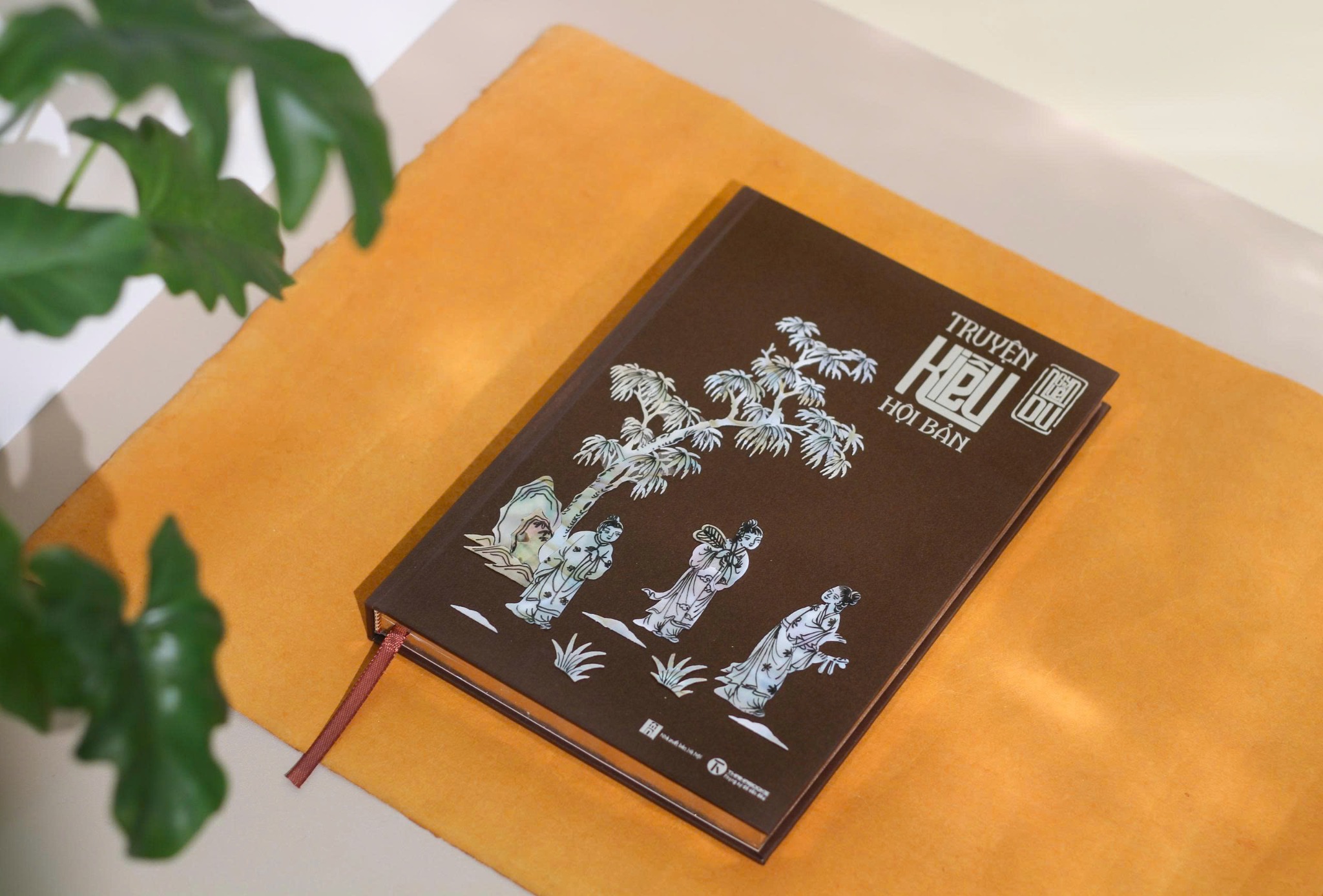 Truyện Kiều Hội Bản (Ấn Bản Khảm Trai) - Bản Nôm Của Hoàng Gia Triều Nguyễn - Nguyễn Du