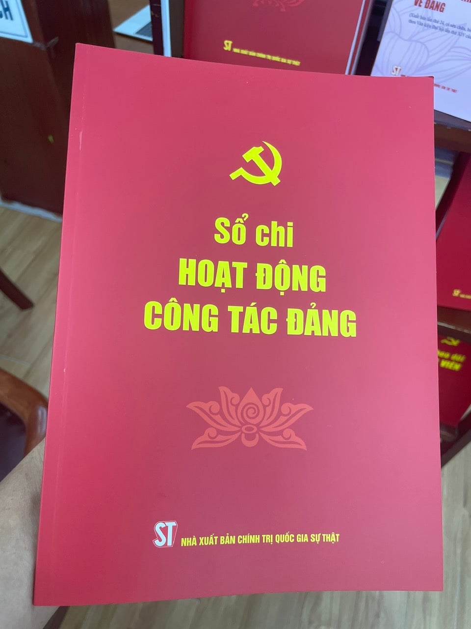 Sổ Chi Hoạt Động Công Tác Đảng - NXB Chính Trị Quốc Gia