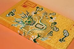 Kim Vân Kiều Tân Truyện - Ấn Bản Đặc Biệt 40 (Ấn Bản Họa Tiết Rồng Thêu Nổi Từ Làng Nghề Đông Cứu)