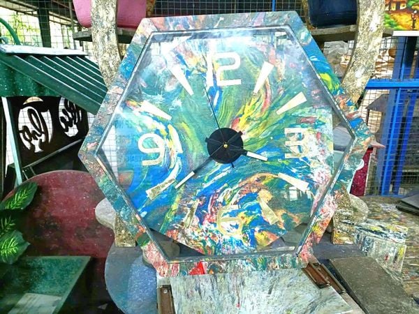 Đồng hồ nhựa tái chế TT2