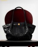  Túi Xách JW PEI Hana Medium Weave Texture Tote Bag Màu Đen 