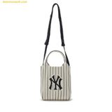  Túi Đeo Chéo MLB Basic Big Logo Knit Crossbody New York Yankees Cream 3ACRS034N-50CRD 