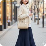  Túi Trống Coach Rowan Satchel Bag In Signature Canvas CV961 Chalk Lightweight 