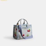  Túi Tote Coach Cargo Tote Bag 20 With Cherry Embroidery Denim Multi CDY91 
