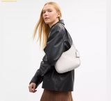  Túi Đeo Chéo Coach Curve Zip Bag CAF11 