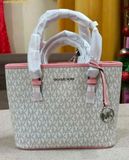  Túi Tote Michael Kors Jet Set Travel Extra-small Tea Rose MLT Logo Top Zip Tote Bag Trắng Logo Viền Hồng 