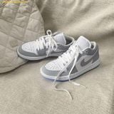  Giày Thể Thao Nike Air Jordan 1 Low White Wolf Grey W DC0774-105 - Xám Trắng 