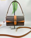  Túi Đeo Chéo Michael Kors Greenwich Medium Signature Logo Shoulder Bag 35S5GGRL2B 