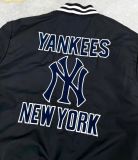  Áo Khoác Bomber New Era New York Yankees Varsity Jacket Đen 