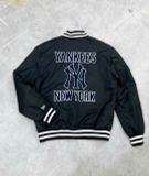  Áo Khoác Bomber New Era New York Yankees Varsity Jacket Đen 