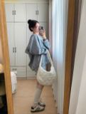  Túi Đeo Chéo Chần Bông MLB Quilted Hobo Bag Large Boston Red Sox Cream 3ABQL0936-43CRP Trắng 