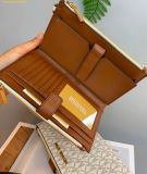  Ví Dài Michael Kors Jet Set Travel smartphone wallet with our exclusive logo 35F8GTVW0B Trắng Logo 