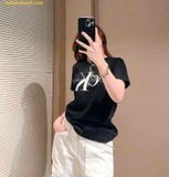  Áo Thun Calvin Klein Jeans Monogram Logo T-Shirt Màu Trắng / Đen (Chữ Thêu) 