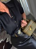 Túi Đeo Chéo JW PEI Cleo Woven Texture Box Shape Top Handle Bag - Olive Green 