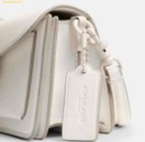  Túi Đeo Vai Coach Tabby Shoulder Bag 20 CAM88 Chalk 