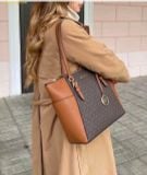  Túi Tote Michael Kors MK Charlotte Signature Leather Large Top Zip Tote Handbag Màu Nâu 
