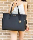  Túi Tote Michael Kors Gilly Large Saffiano Leather Tote Bag 