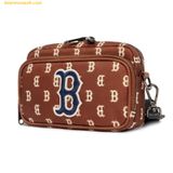  Túi Đeo Chéo MLB Monogram Mini Crossbody Boston Red Sox D.Brown 3ACRS012N-43BRD 