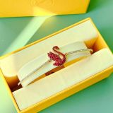 Vòng Tay , Lắc Tay Swarovski Bangle Swan, Medium, Red, Gold Tone Plated 