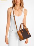  Túi Tote Michael Kors Taryn Small Signature Logo and Leather Convertible Crossbody Bag 32F4GTBC1B Brown 