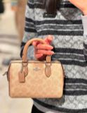  Túi Trống Đeo Chéo Coach Mini Rowan Crossbody Bag Sand Taupe Multi CW330 