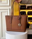  Túi Tote Michael Kors Handbag Jet Set Travel Small Saffiano Leather Top-Zip Tote Bag Nâu 