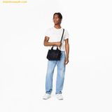  Túi Tote Vuông Marc Jacobs The Leather Small Crossbody Tote Bag 26 Black 