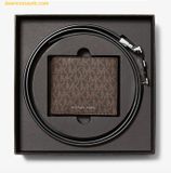  Ví Nam Michael Kors MK Signature Logo Wallet and Reversible Belt Gift Set Set Ví + Thắt Lưng Màu Nâu Logo 