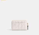  Ví Gập Coach Essential Small Zip Around Card Case With Pillow Quilting - Chalk 