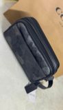  Túi Cầm Tay Cluch Coach Small Travel Kit In Signature Camo Print CX879 