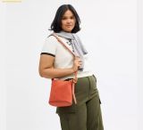  Túi Đeo Vai Coach Bleecker 21 Bucket Bag Russet 
