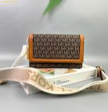 Túi Đeo Chéo Michael Kors Jet Set Small Logo Print Woven Smartphone Crossbody Bag Nâu Logo 32T4GJ6C1O 