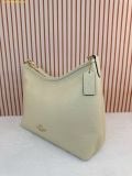  Túi đeo vai Coach Laurel Shoulder Bag 