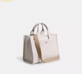  Túi Tote Vuông Coach Cargo Tote Bag 