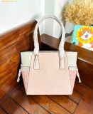  Túi Tote Michael Kors Voyager Large Color-Block Signature Logo Tote Bag In Powder Blush 35S5GV6T7B 